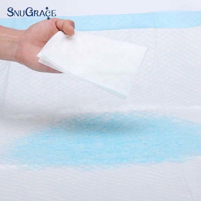 Pad per animali domestici in tessuto non tessuto per addestramento di cuccioli di cane Pulpa di pelliccia SAP Tissue PE Esemplari gratuiti