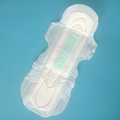 Pad sanitari traspiranti e usa e getta personalizzati con la tecnologia degli anioni