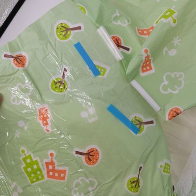 Prevenzione delle perdite campione di pannolino per adulti e bambini per OEM ODM Disegno ricamato accettabile